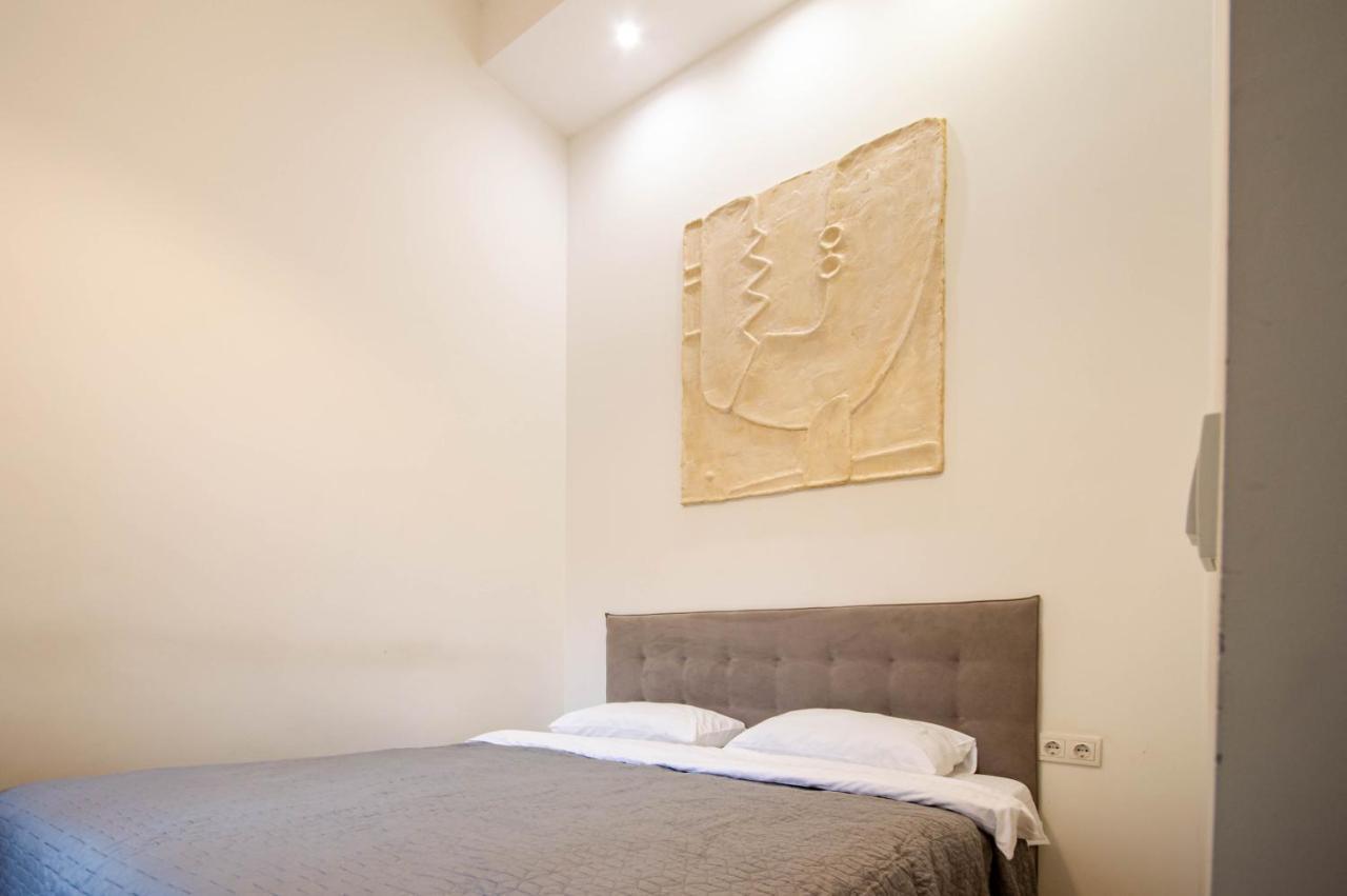 Kyiv White Apartment Bagian luar foto