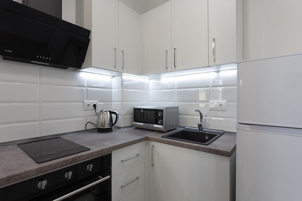 Kyiv White Apartment Bagian luar foto