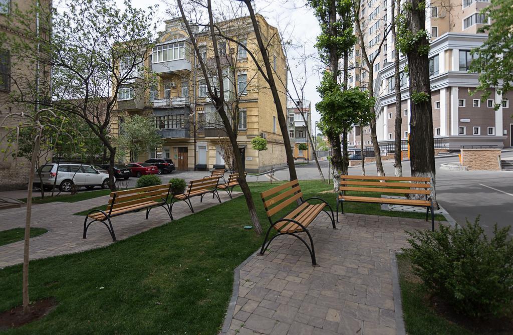 Kyiv White Apartment Bagian luar foto